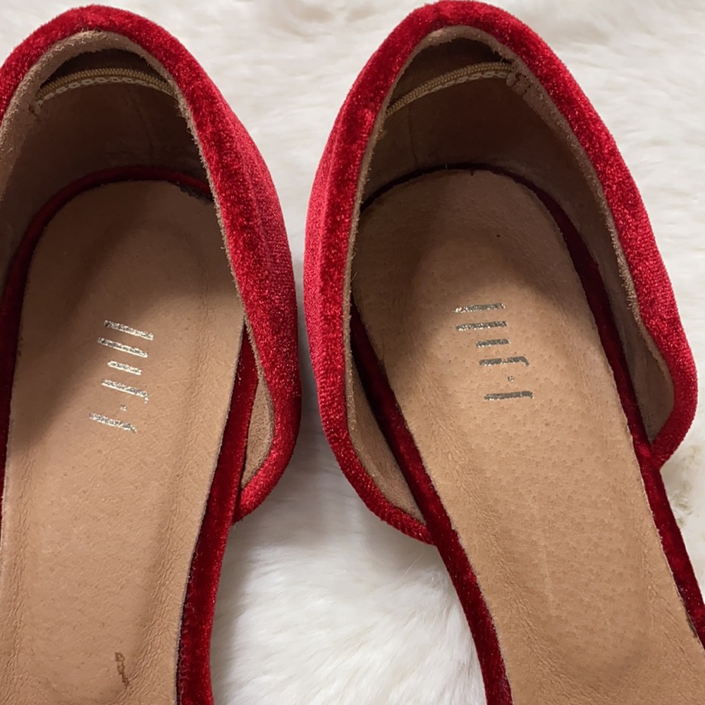 J. Jill Velvet Knot Pointed Toe Flats Red Size 6.5 - Picture 2 of 10